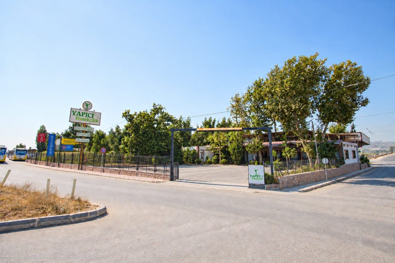 Tesis girişinin genel görünümü